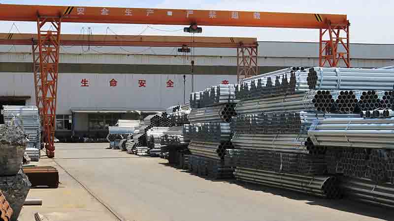 Hot-dip galvanized guardrail