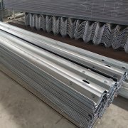 What are the advantages of galvanized guardrail