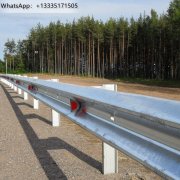 Why is it said that the wave guardrail is the life protection line on the highway?